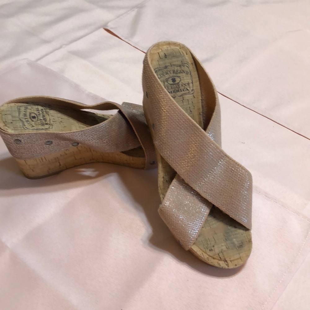 Ladies shoes